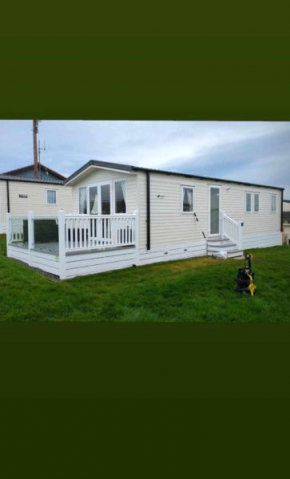 R&L'S RETREATS